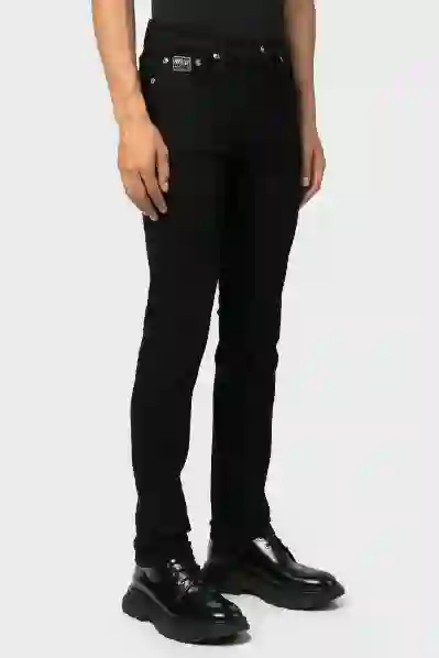 Resim VERSACE ERKEK JEANS 76GA3540